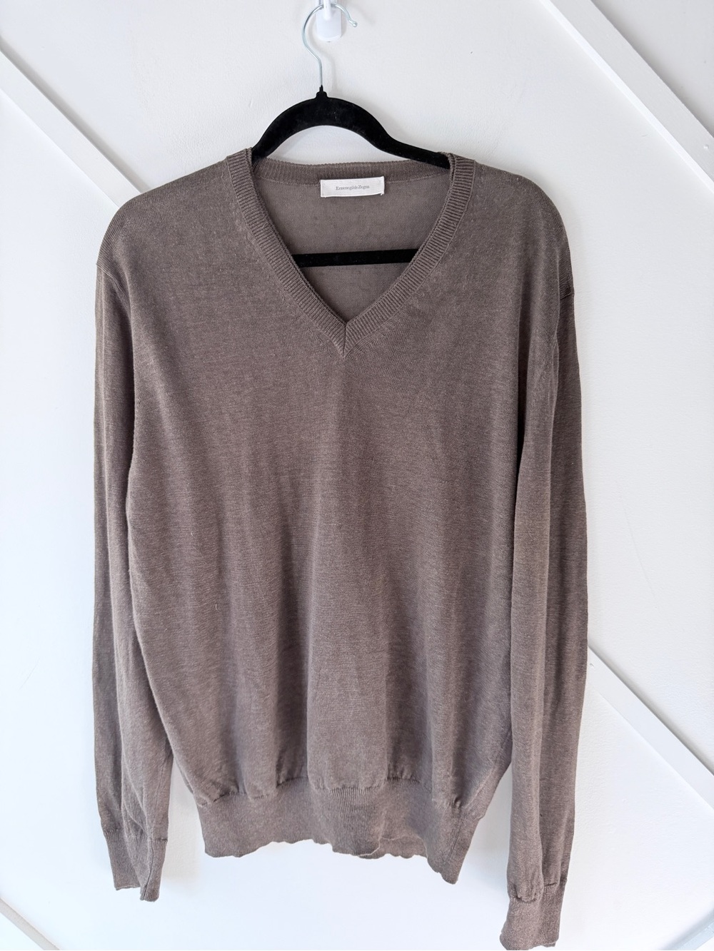 Ermenegildo Zegna Linen V-Neck Sweater EU 50 (M) Mocha | Italian Luxury Menswear